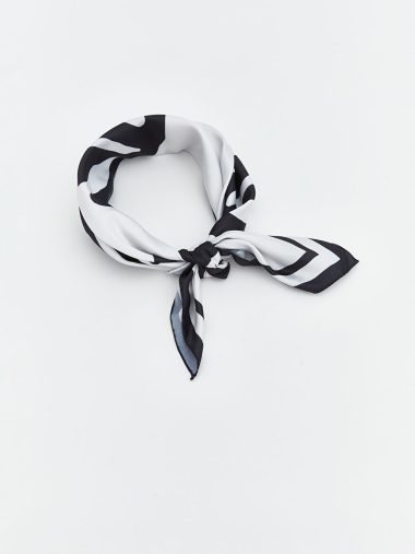 روسری  ال سی وایکیکی