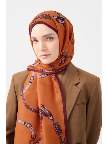 روسری  کیو ای اف