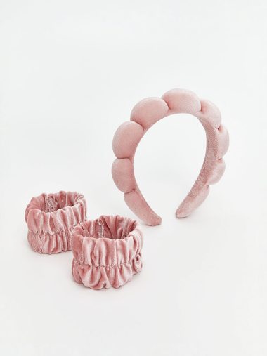 تاج  ال سی وایکیکی